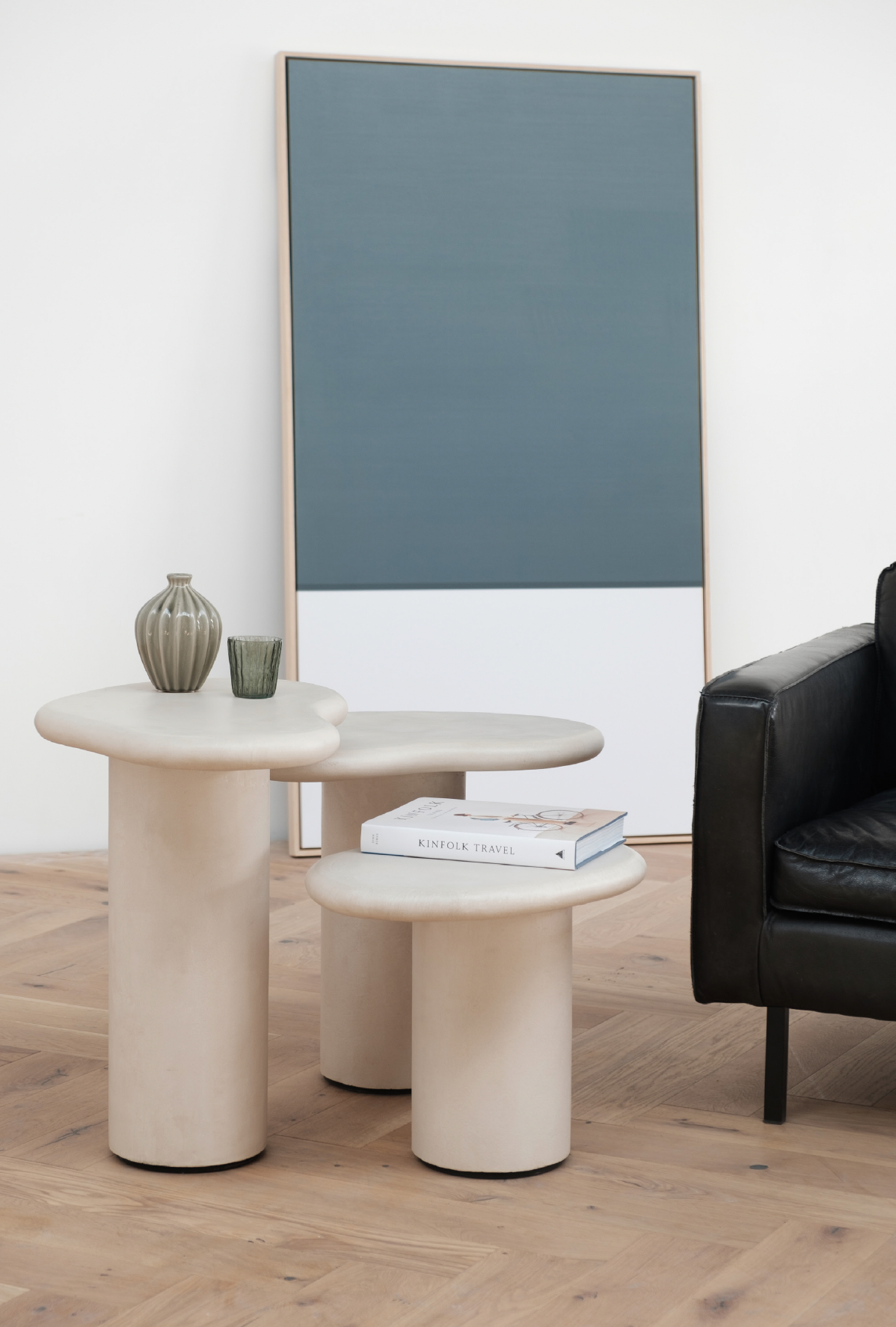 mooi パソッティ　coffee Table PUDDLE Coffee Table in Ivory Tusk – Mobital Group