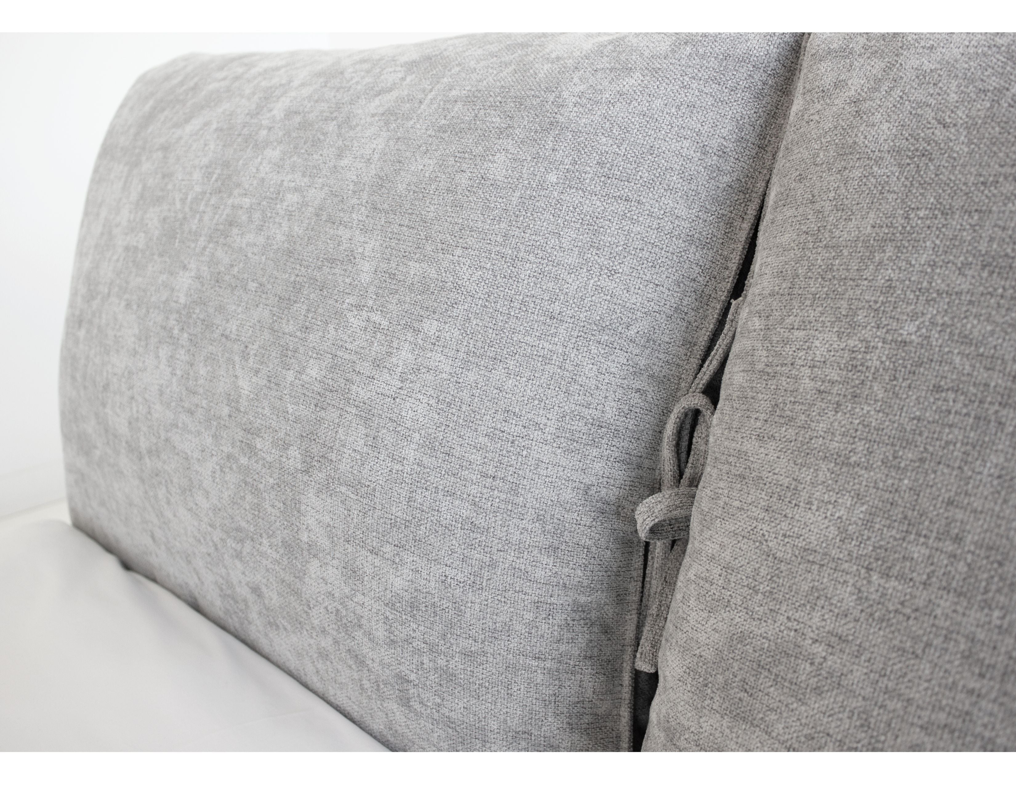 PLUME Bed in Heather Grey Chenille