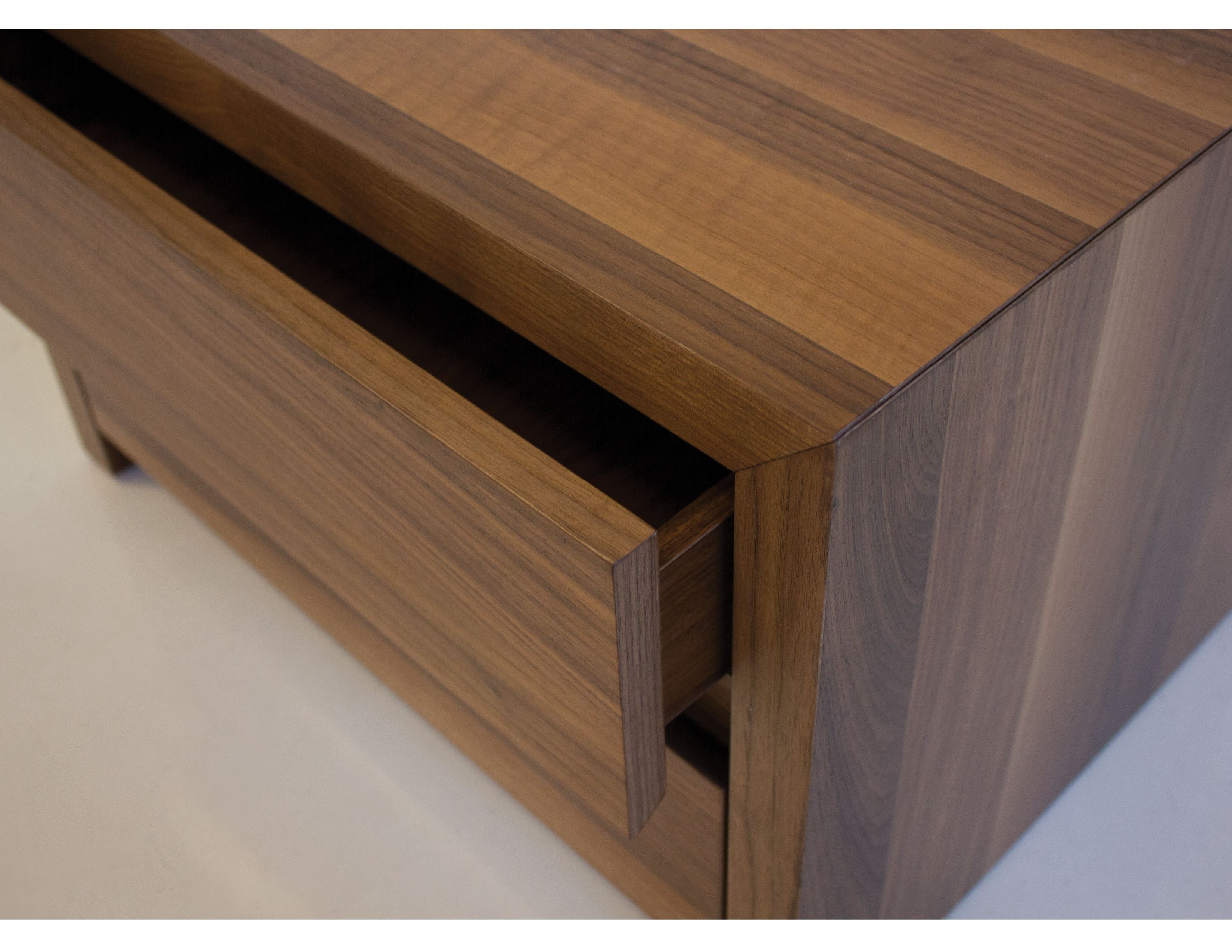 BLANCHE Night table in Natural Walnut